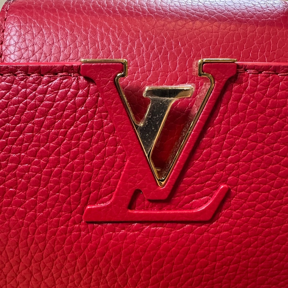 Louis Vuitton Capucines Mini Scarlet - Picture 3 of 12